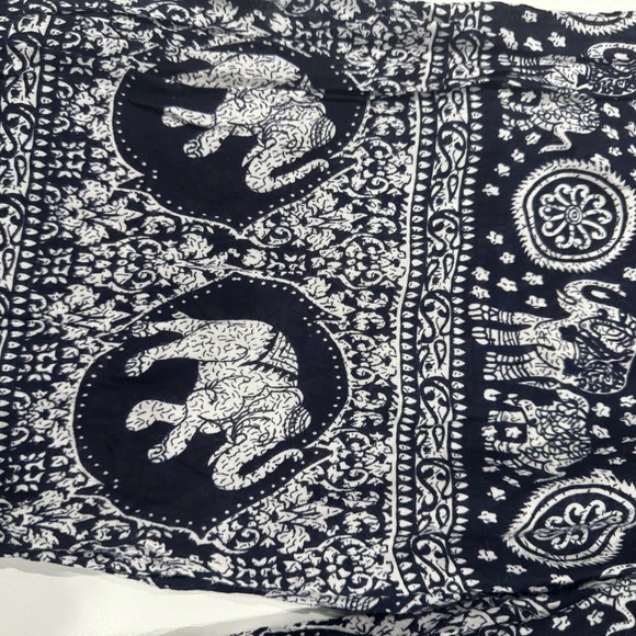 Karma Circle Elephant Print women’s pants 100% cotton navy blue and White S - Picture 2 of 5